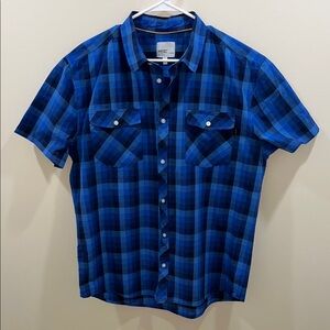 WESC Men’s Blue Plaid Short Sleeve Button Down Shirt. XL. New Condition.